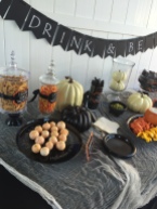 Personalized Halloween Cocktail Party table by LKD events